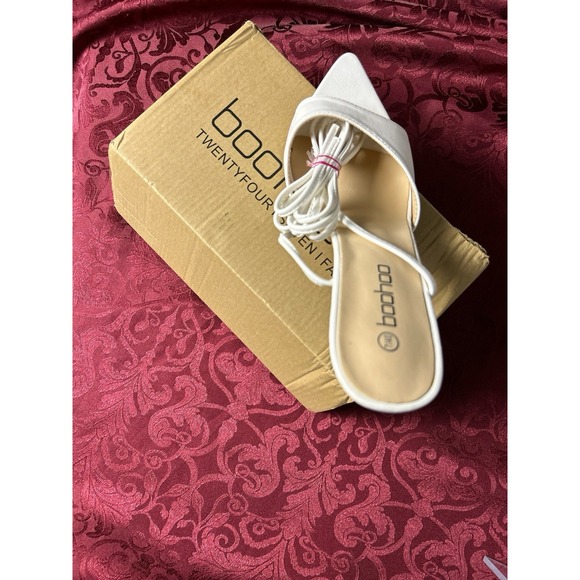 Boohoo Wide Fit Pointed Toe Barely There White Wrap Up Shoes Size 7 - NIB - Picture 6 of 9